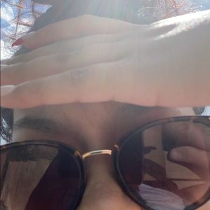 Meet your Posher, Esli